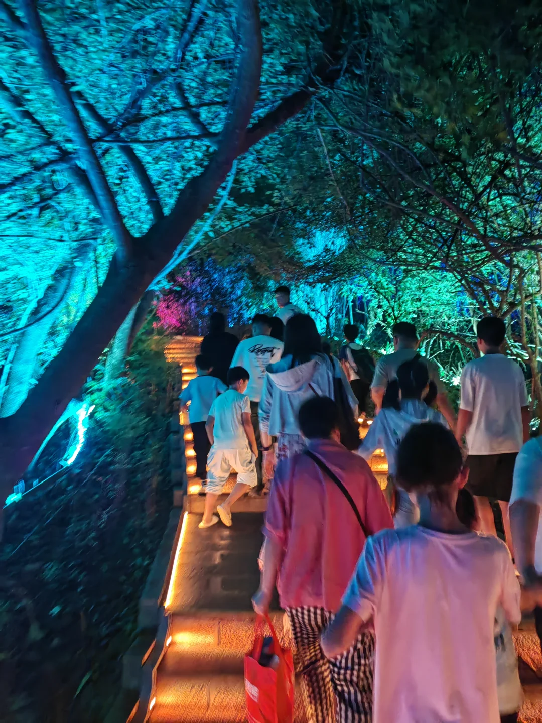 8月8日，黄果树错峰成功！黄果树旅游攻略。
