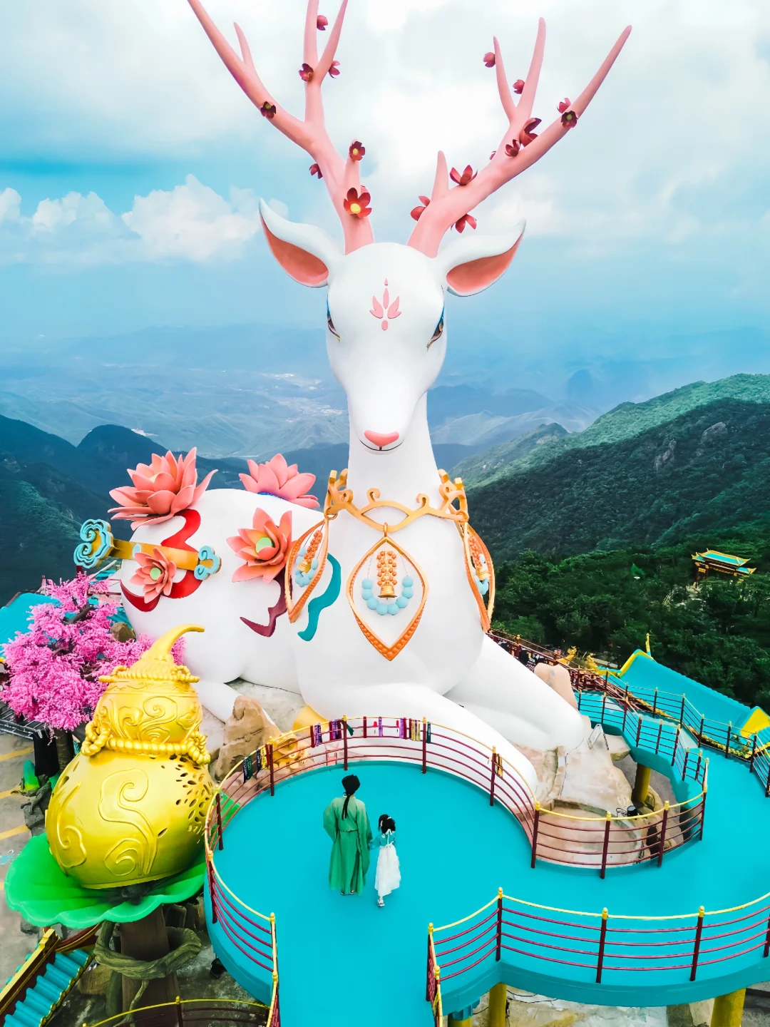 一不小心掉进了仙侠世界！带娃修仙爽飞