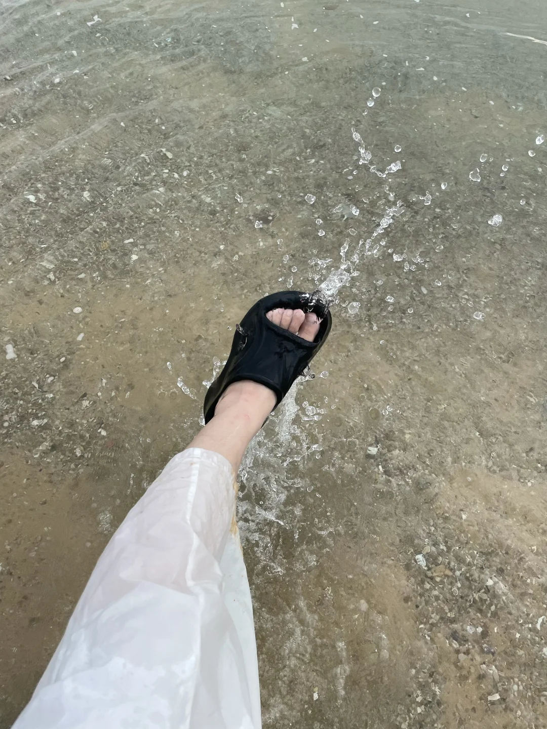 拖鞋买对不买贵！穿这双直接暴走平潭岛🩴