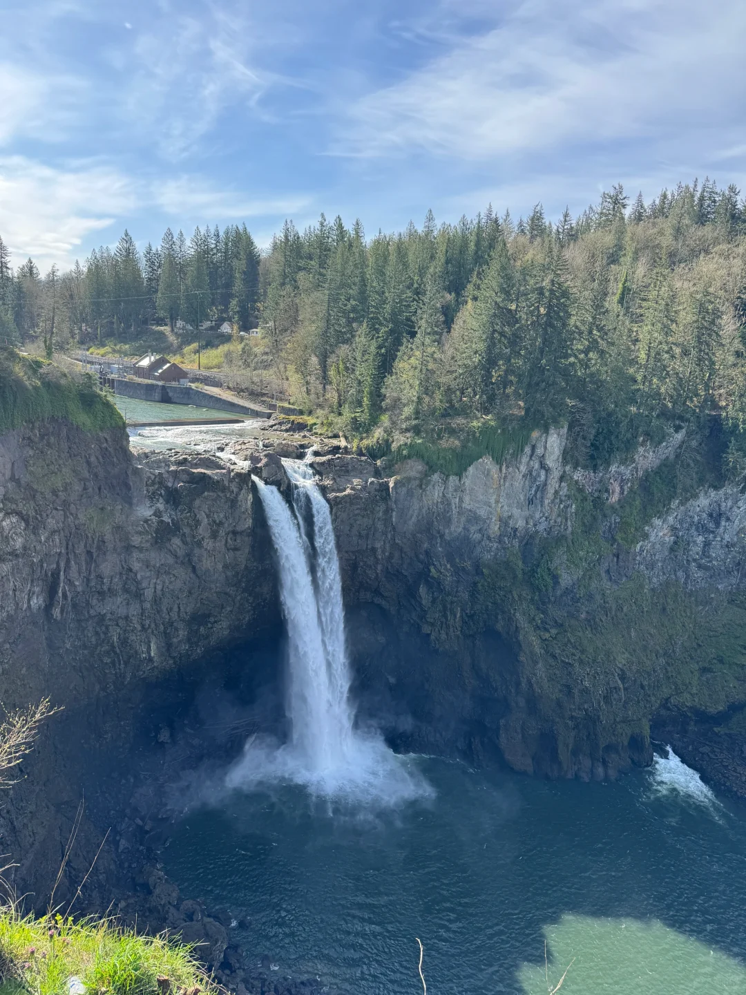 西雅图Snoqualmie瀑布