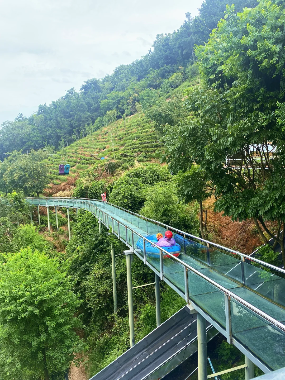 人在湖州城山沟玩水，KPI过两天再说