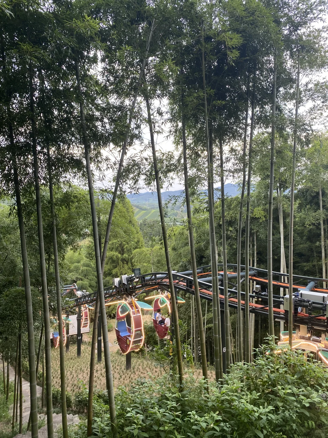 人在湖州城山沟玩水，KPI过两天再说
