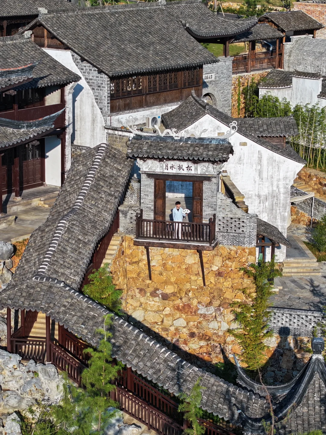 迄今为止，我最喜欢的旅游小镇出现了