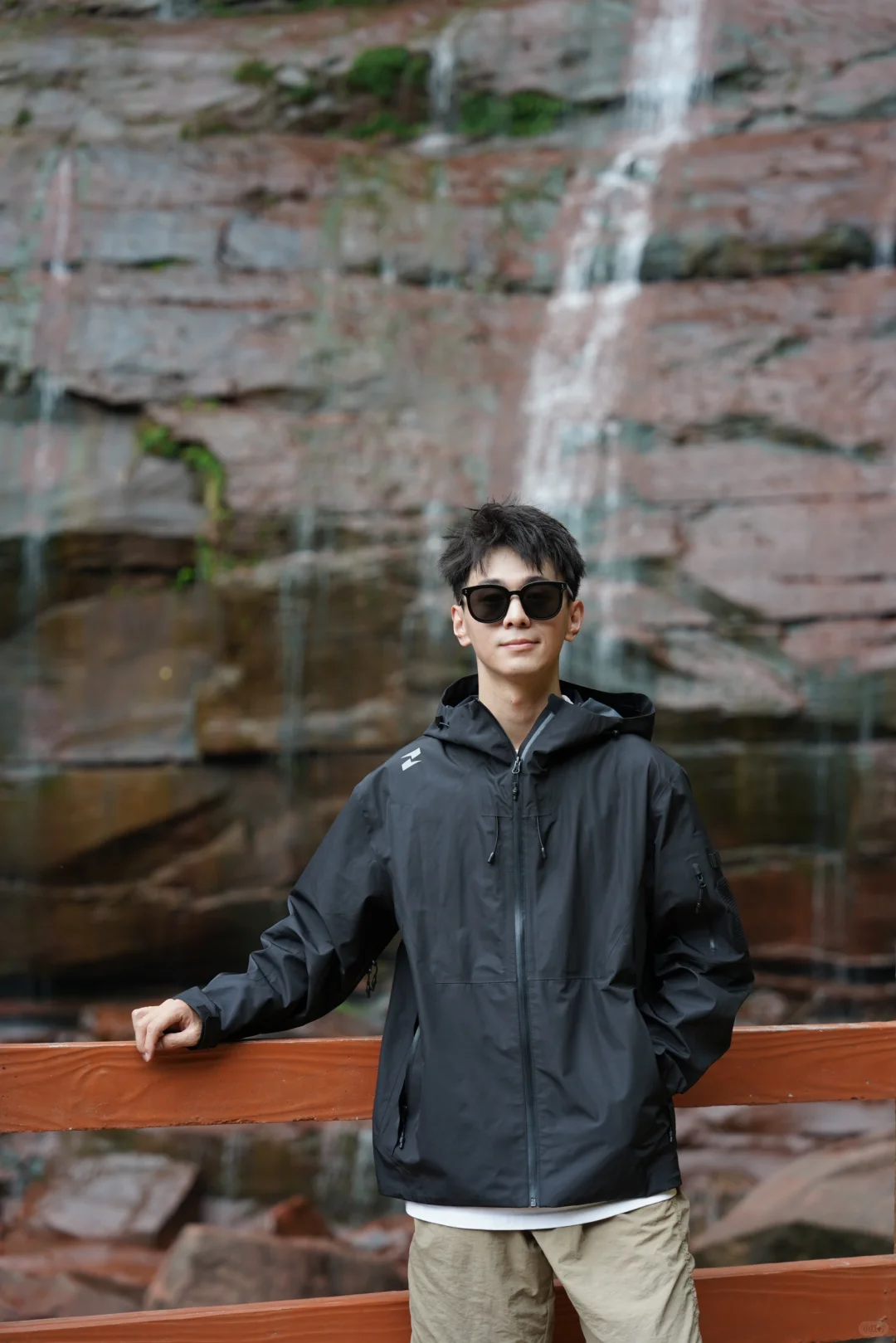小众旅游地｜避开人群游览4种地貌1座古镇