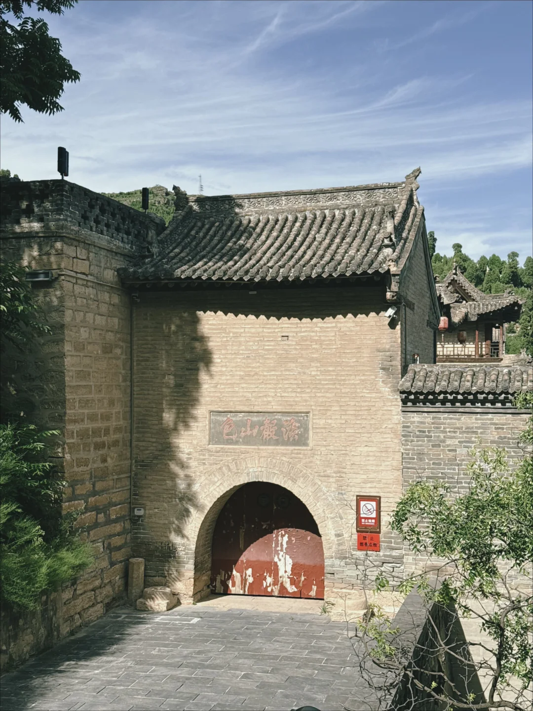 吕梁这座未商业化的古寺📿藏着千年的浪漫