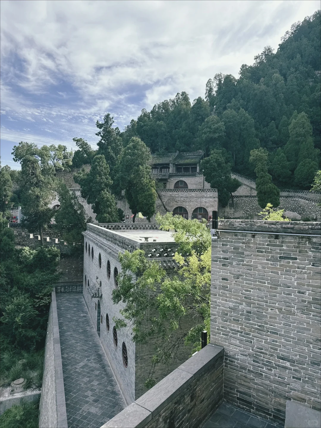吕梁这座未商业化的古寺📿藏着千年的浪漫