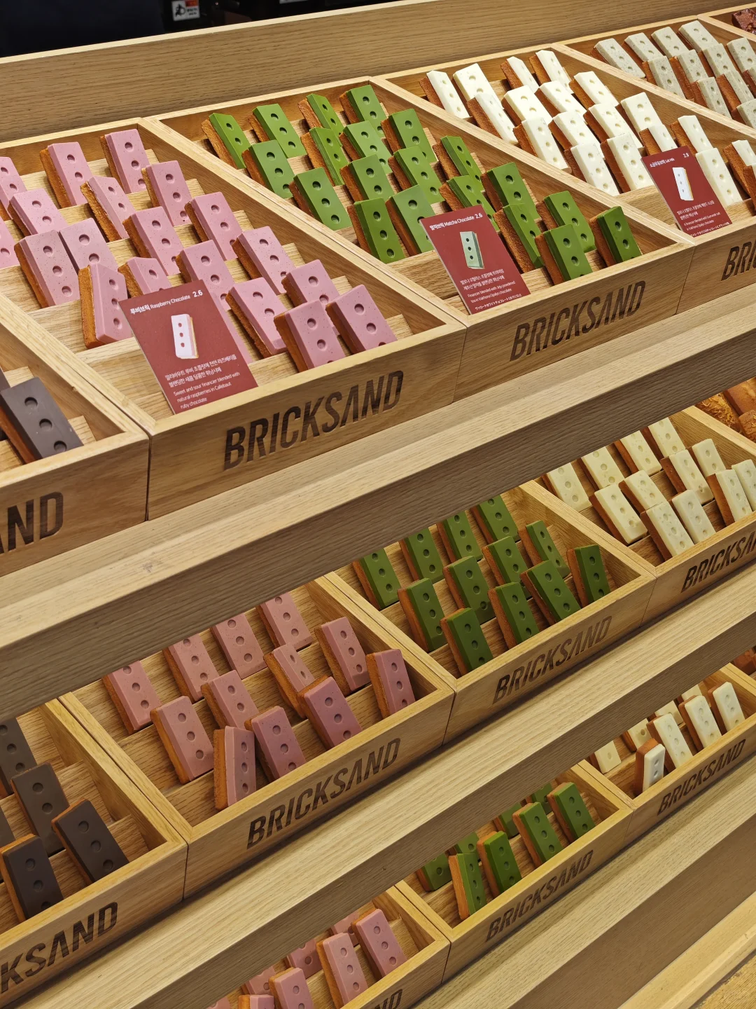 首尔明洞逛街攻略｜韩剧的热闹与烟火气！！