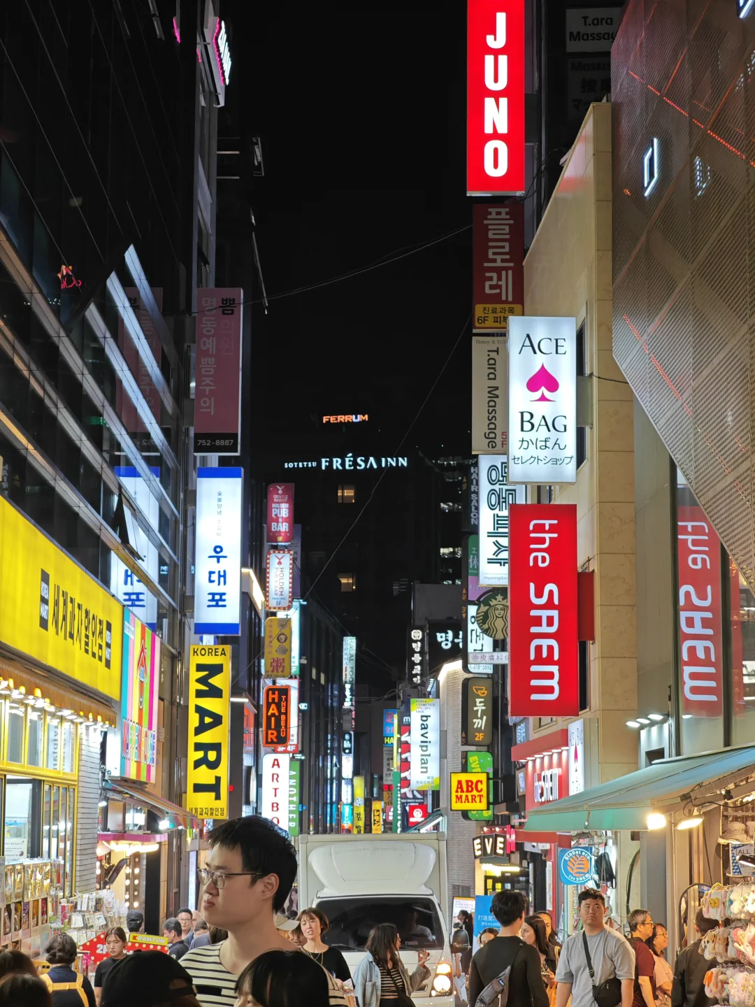 首尔明洞逛街攻略｜韩剧的热闹与烟火气！！