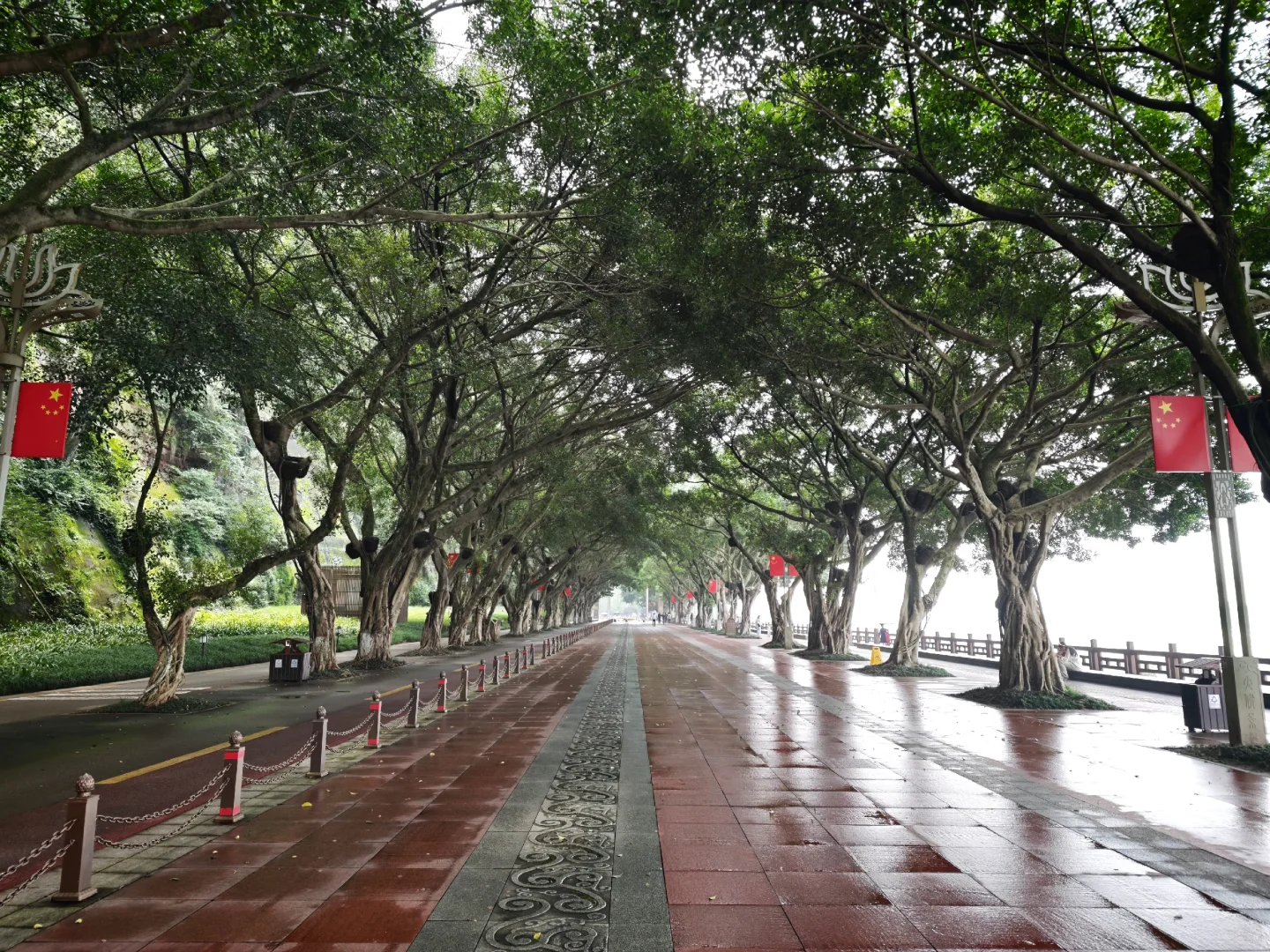 2块钱坐轮渡，快速进入乐山大佛景区北门