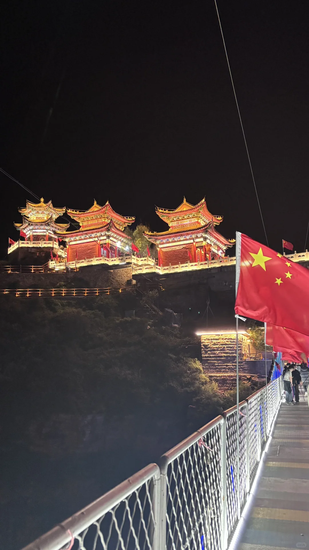 夜爬古武当山