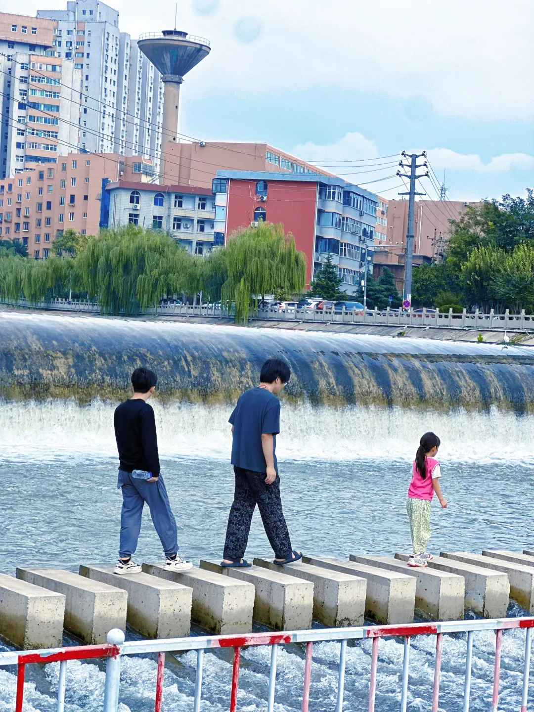 这不是“河北九寨沟”，这是邯郸黑龙洞