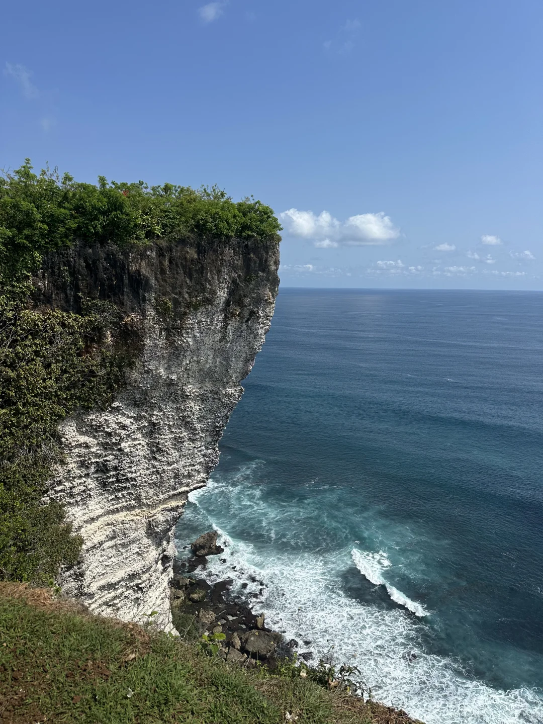 人多到国外旅游也得找小众景点了