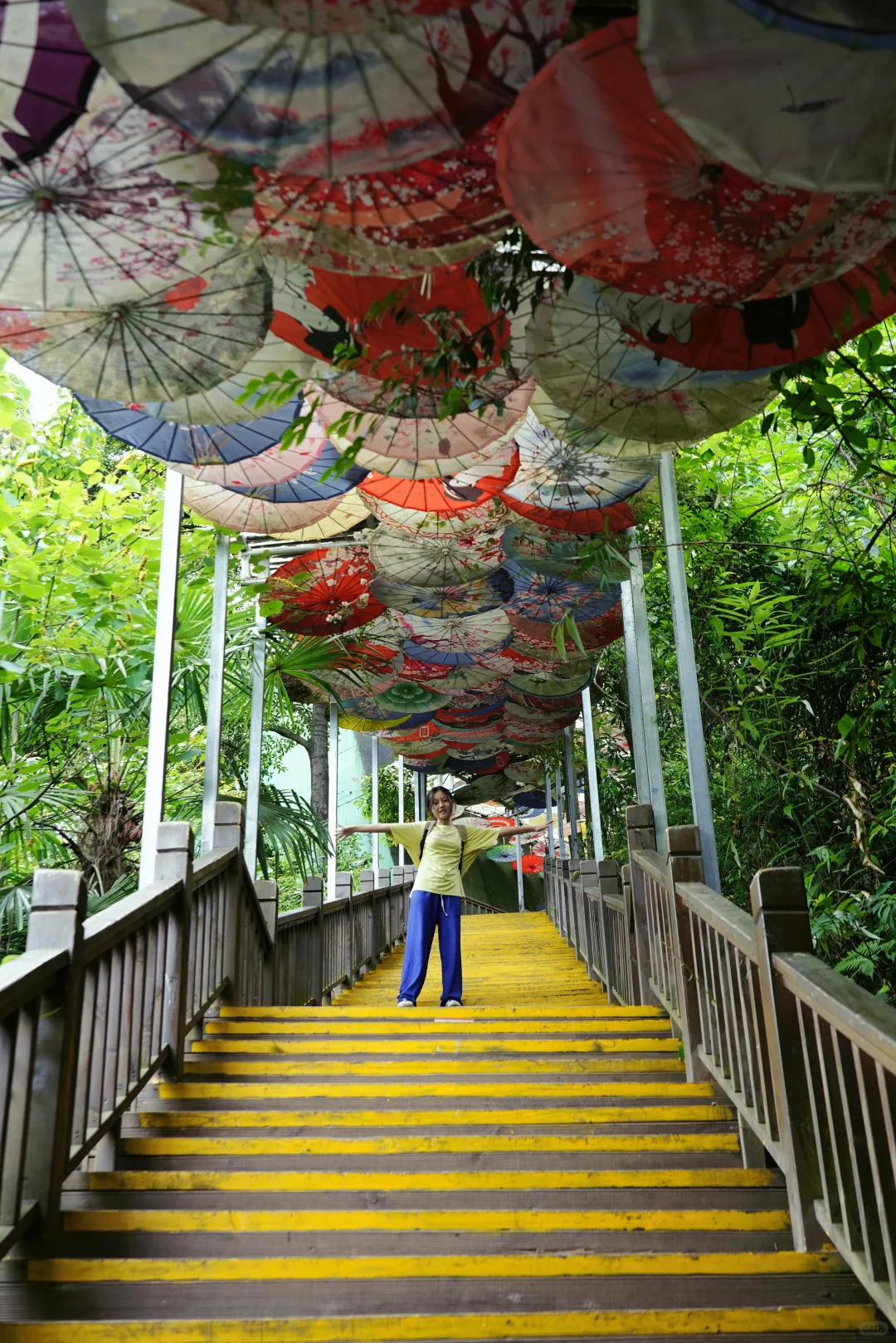 在闭园前，最后去了一次花溪谷
