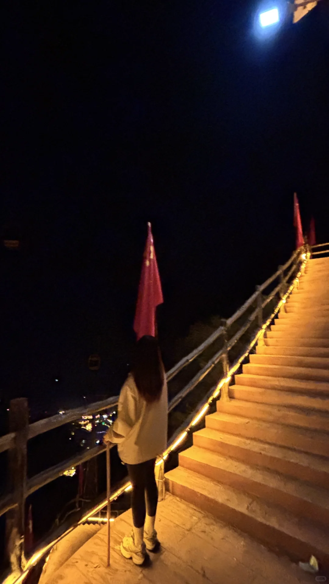 夜爬古武当山