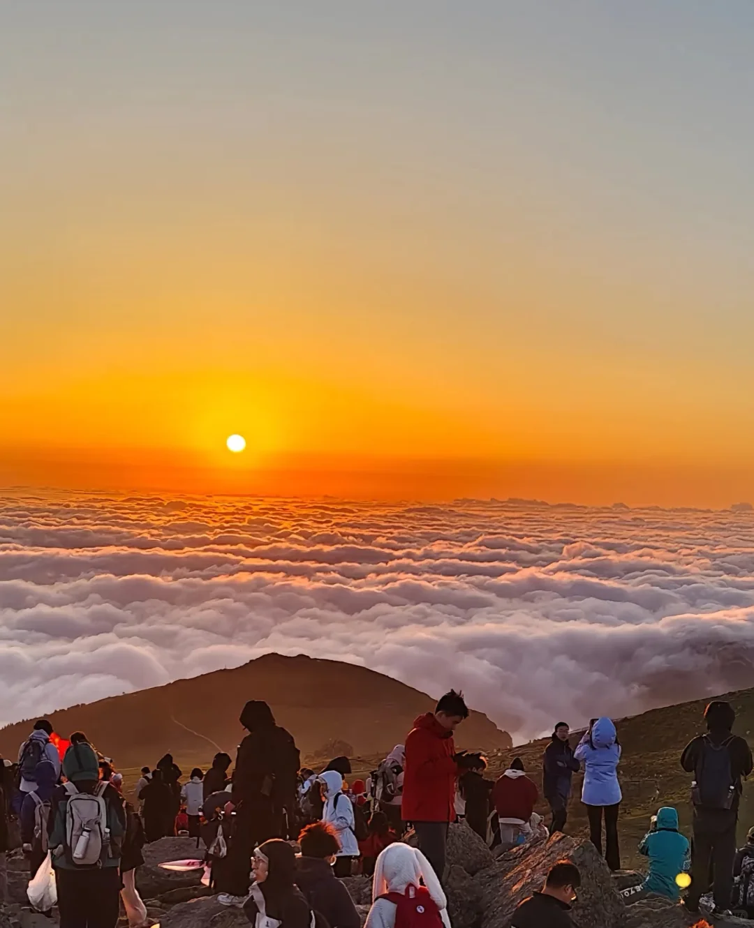 北京之巅东灵山