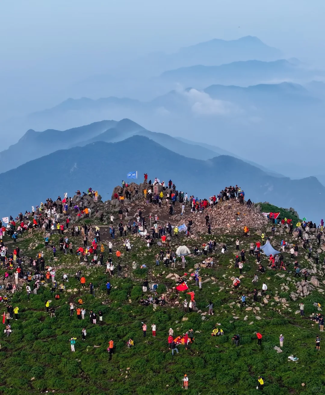 北京之巅东灵山