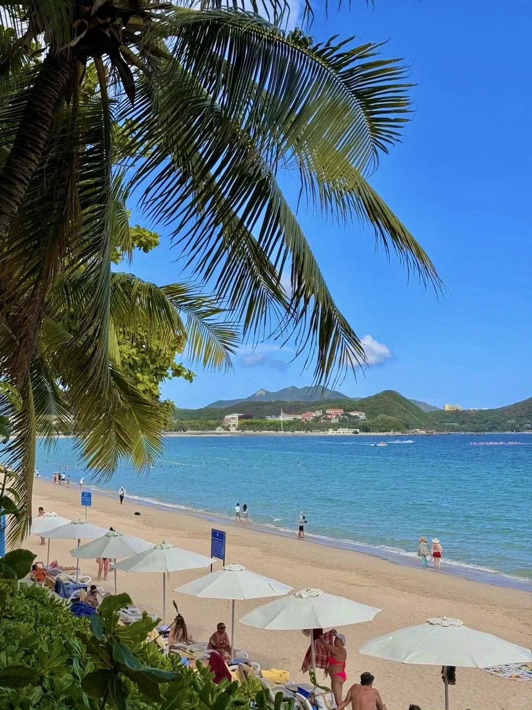 三亚大东海！！有一种不在国内的美！！！！🏝️