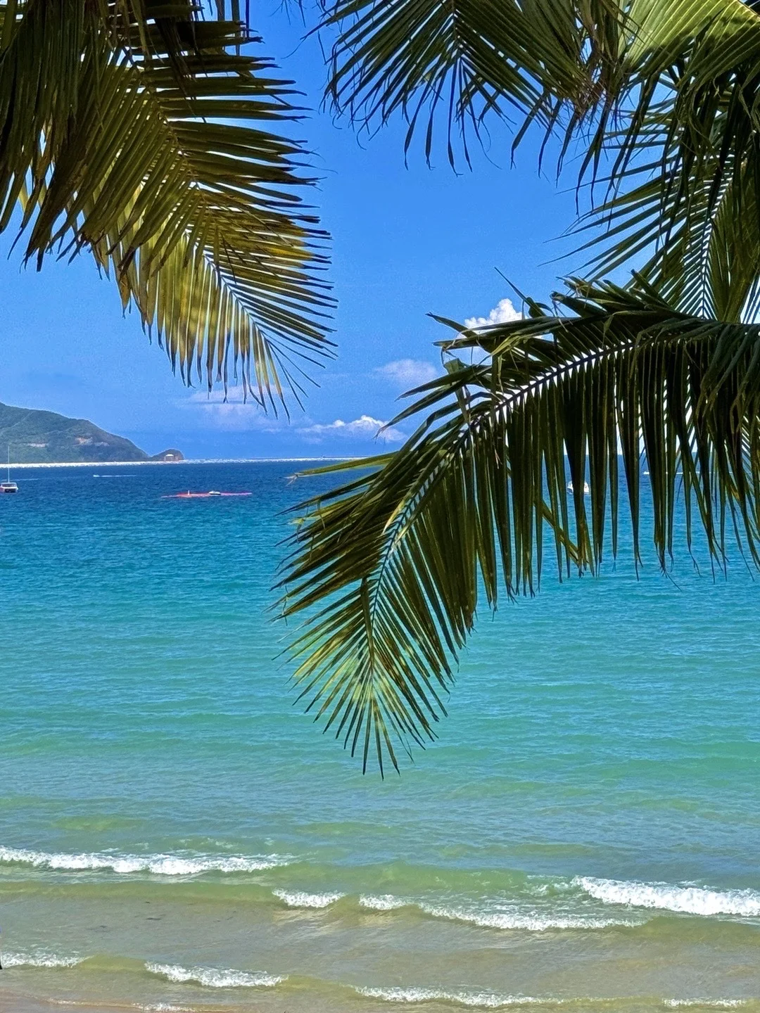 三亚大东海！！有一种不在国内的美！！！！🏝️