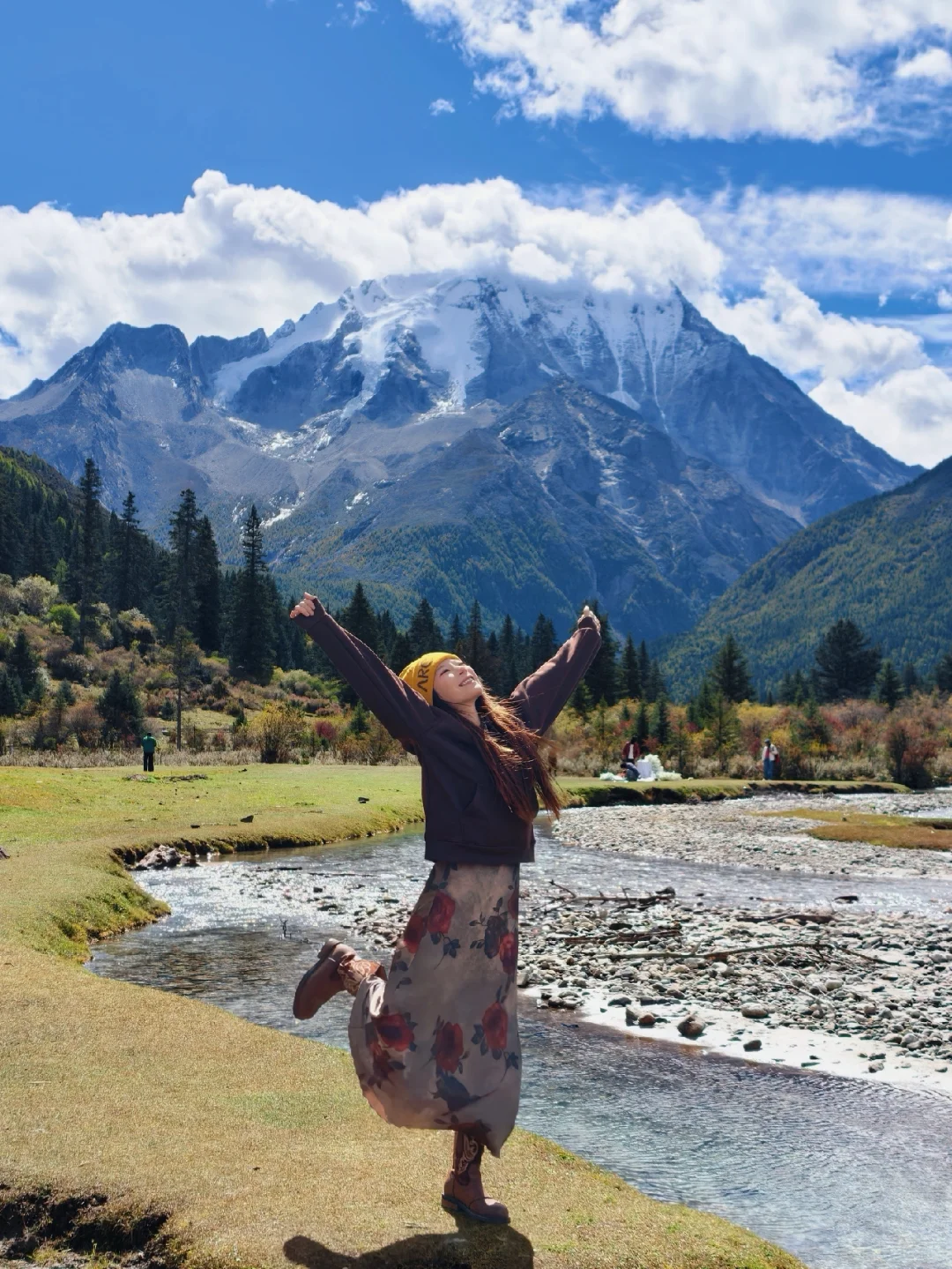 总要去一趟川西吧！这是亚拉雪山给的自由