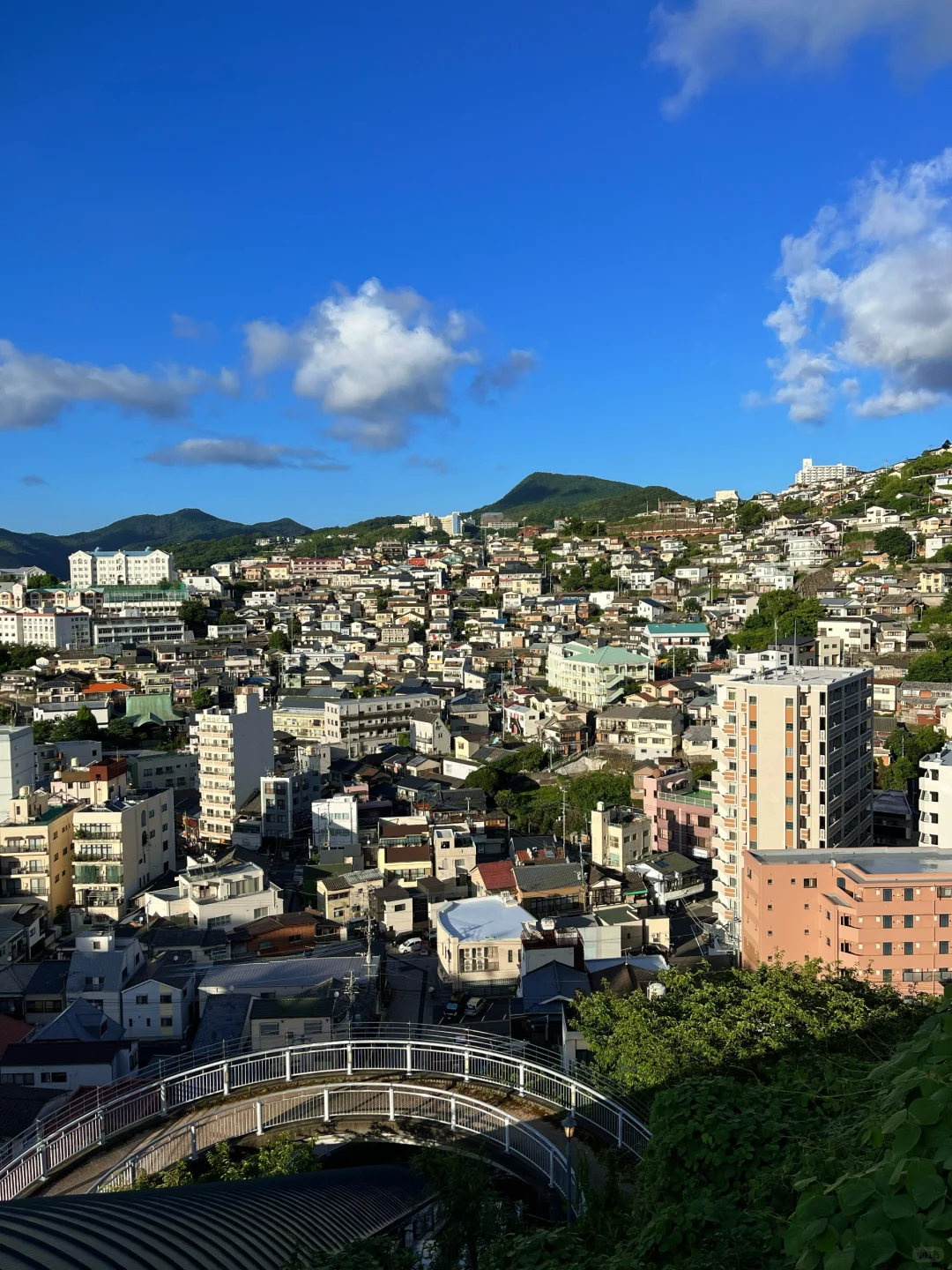 长崎真的非常像漫画「你的名字」