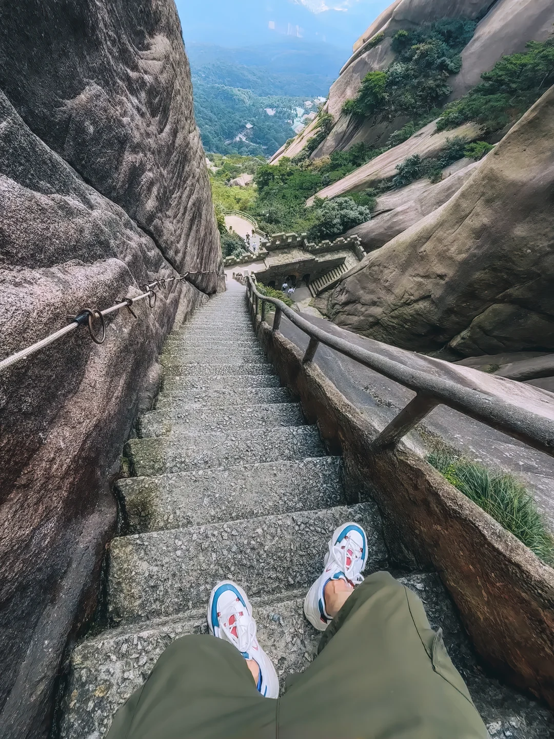 李白诚不欺我❗️这座山果然够震撼‼️