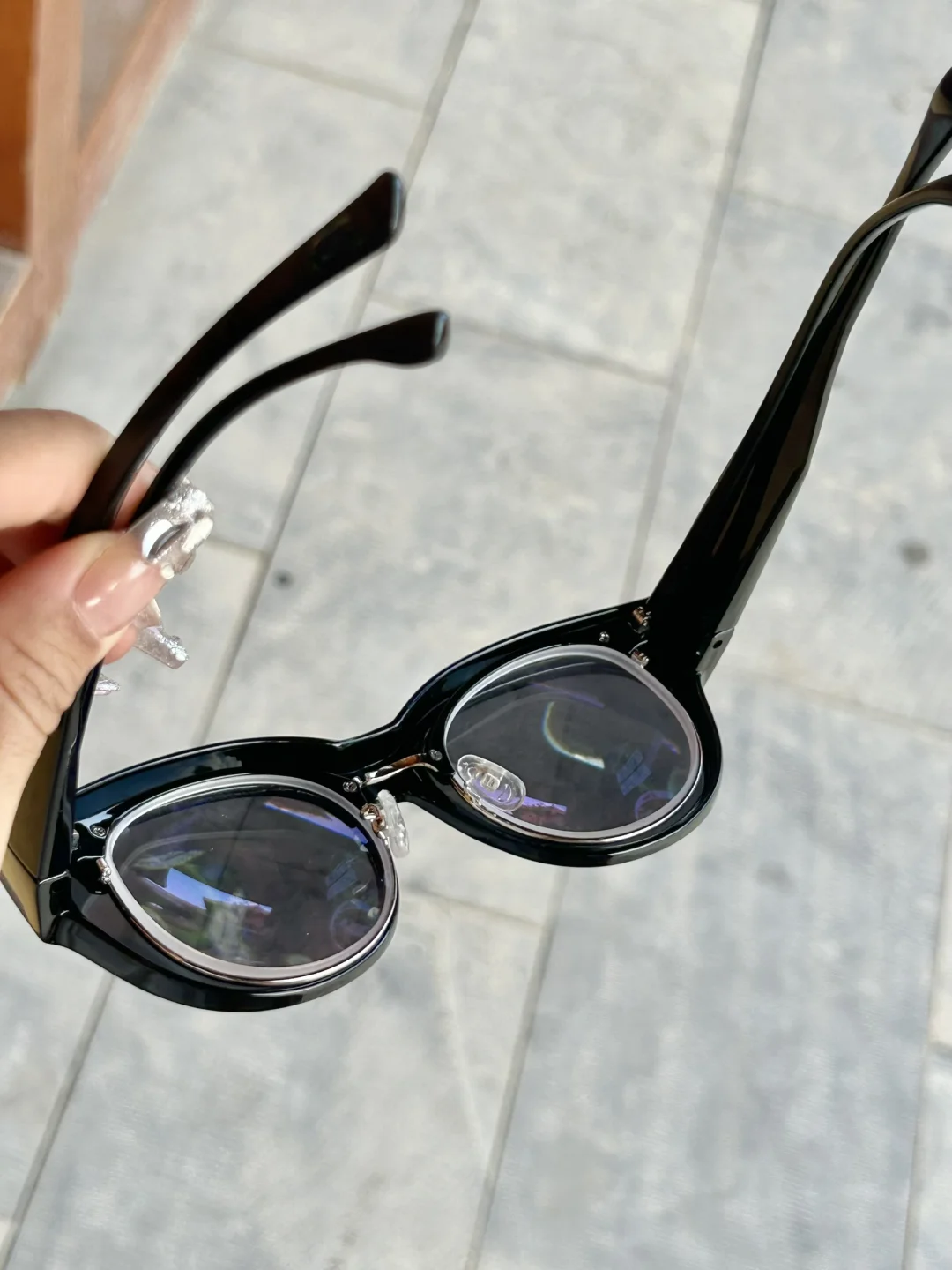 九寨沟已回,,近视姐妹能帮一个是一个。。