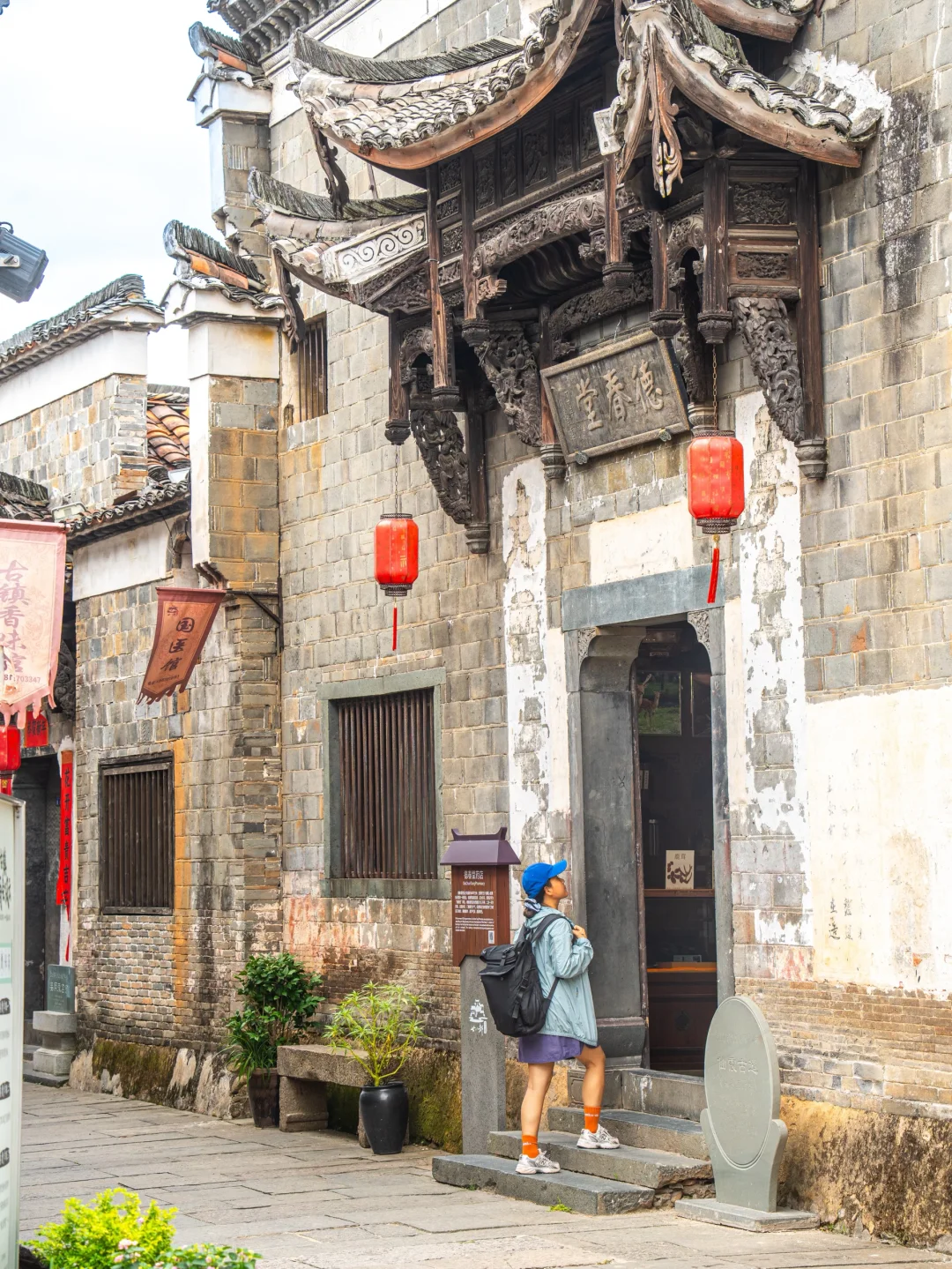 国庆反向旅游，推荐一个冷门且震撼的小城！