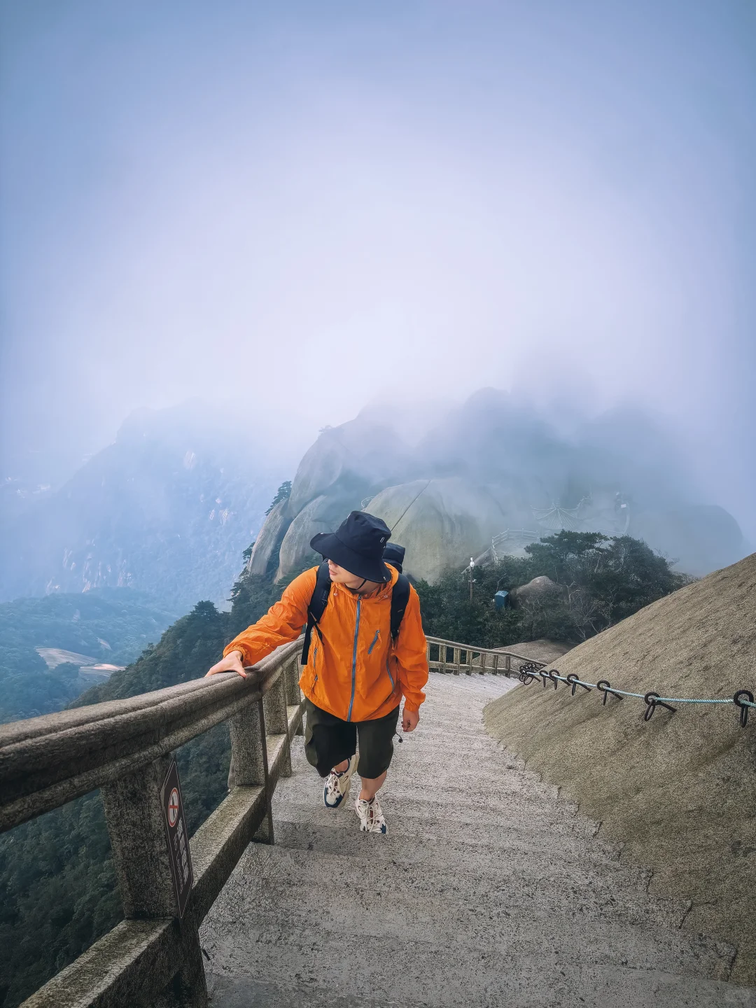 李白诚不欺我❗️这座山果然够震撼‼️