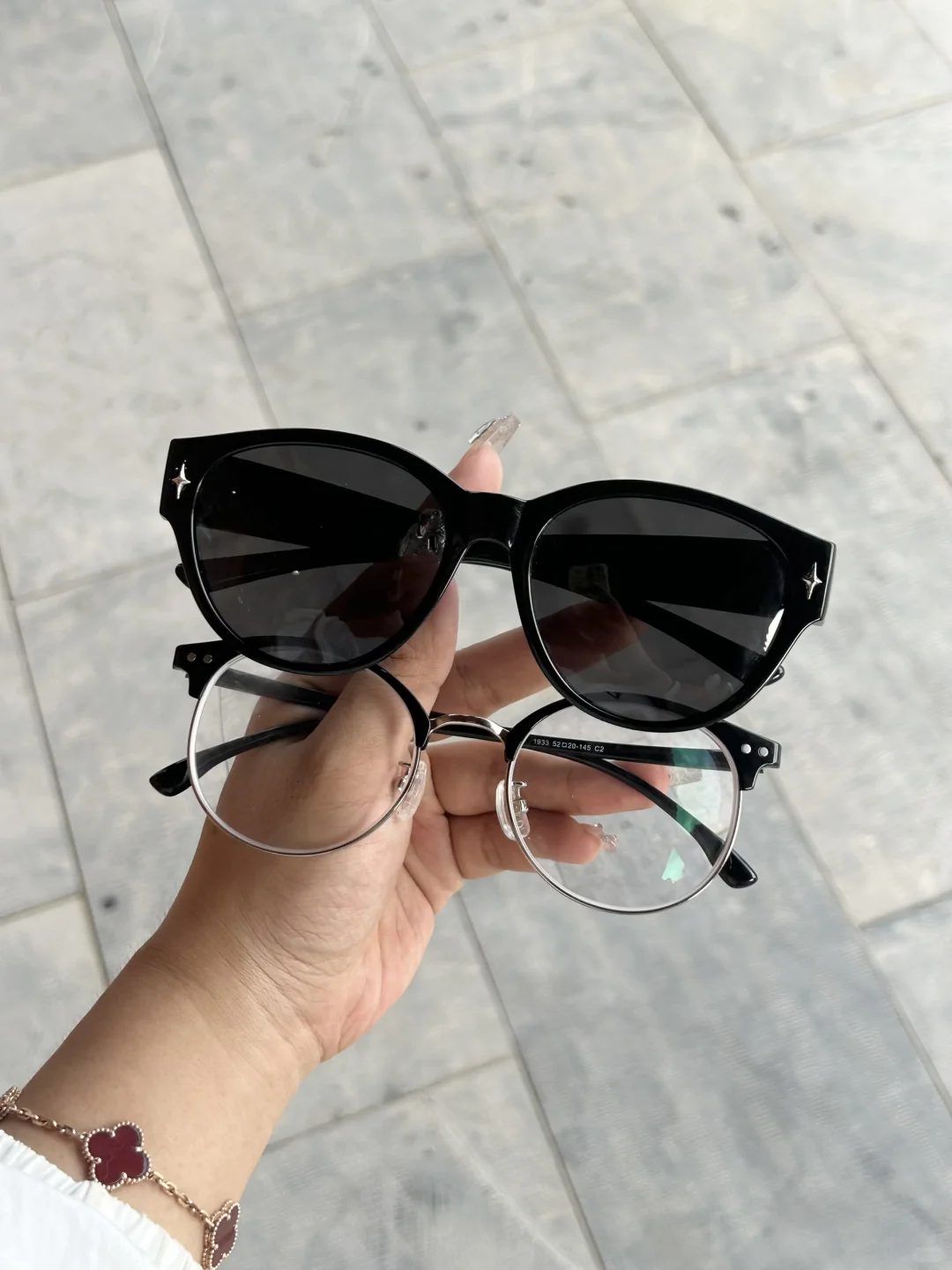 九寨沟已回,,近视姐妹能帮一个是一个。。