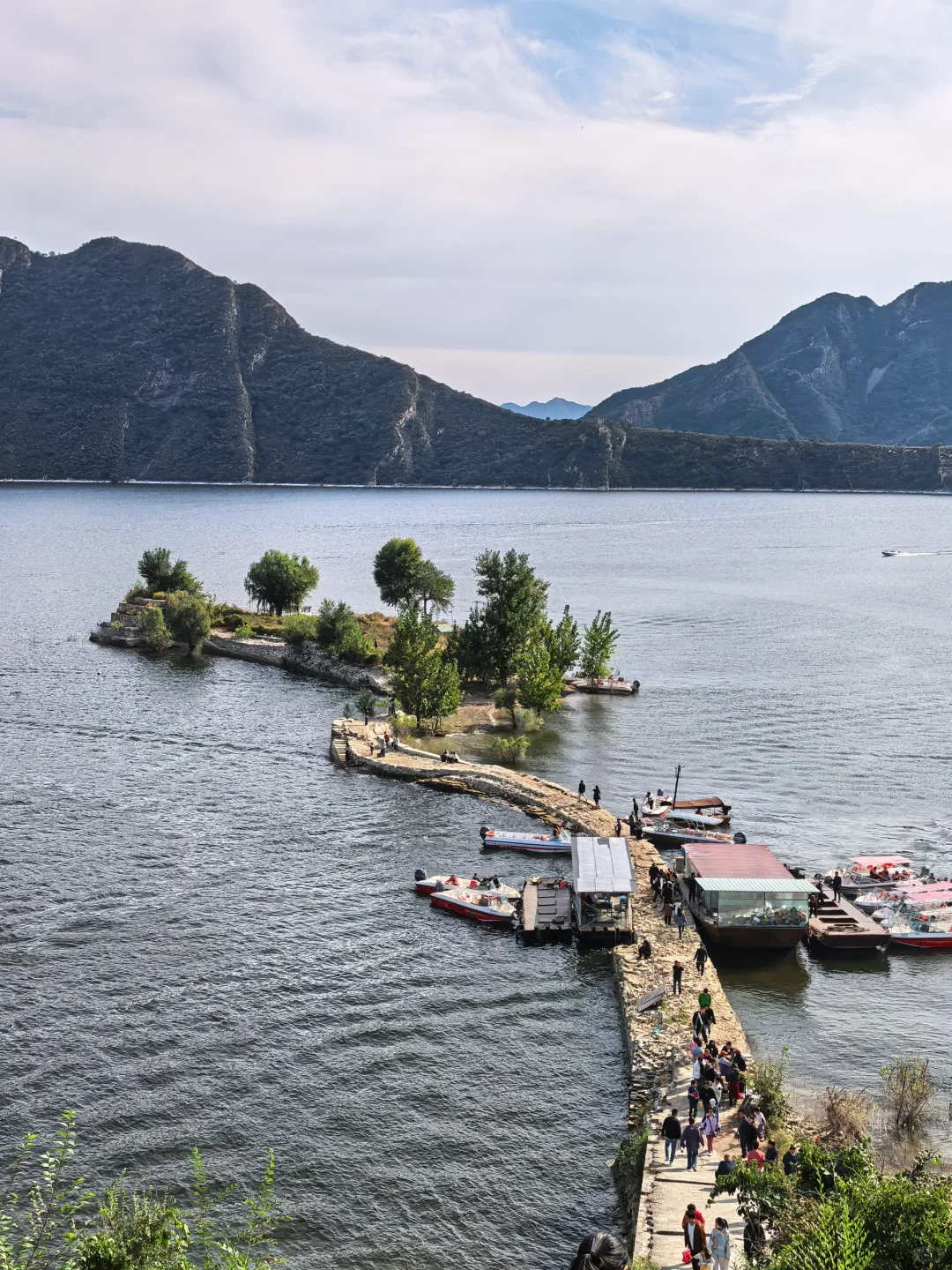唐山旅游，这地方必须去，长城入水，第一次见