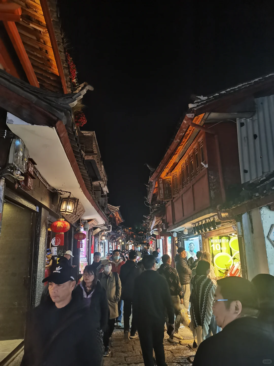 欢迎所有朋友加入我们大家庭，探讨旅游美食