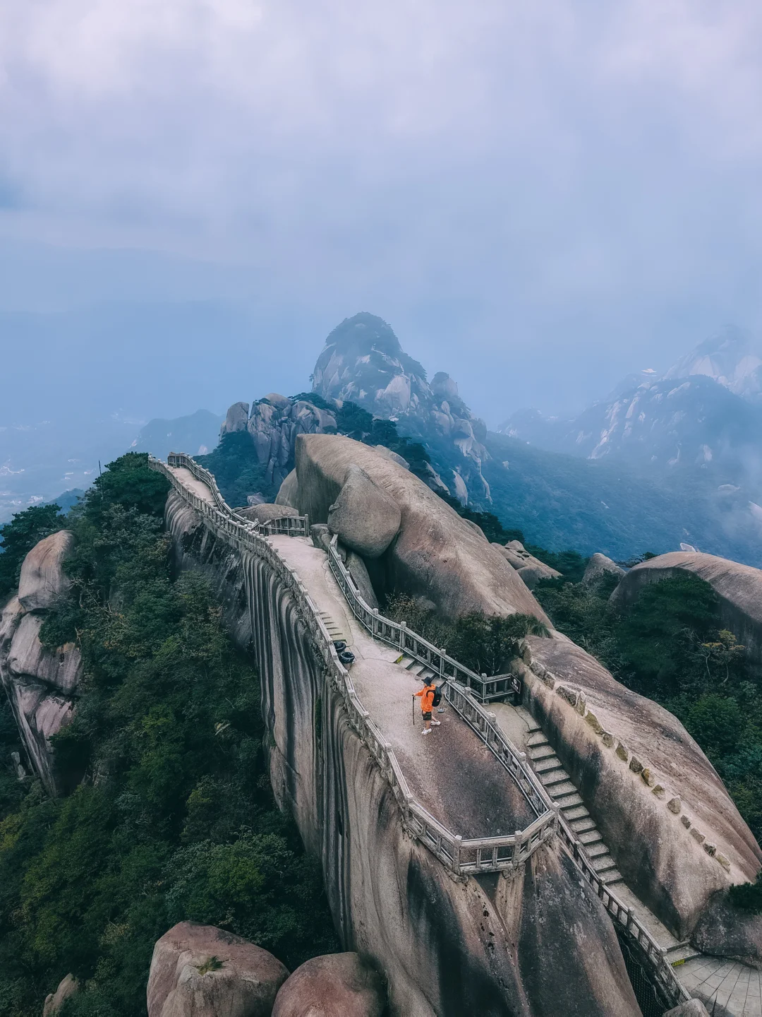 李白诚不欺我❗️这座山果然够震撼‼️