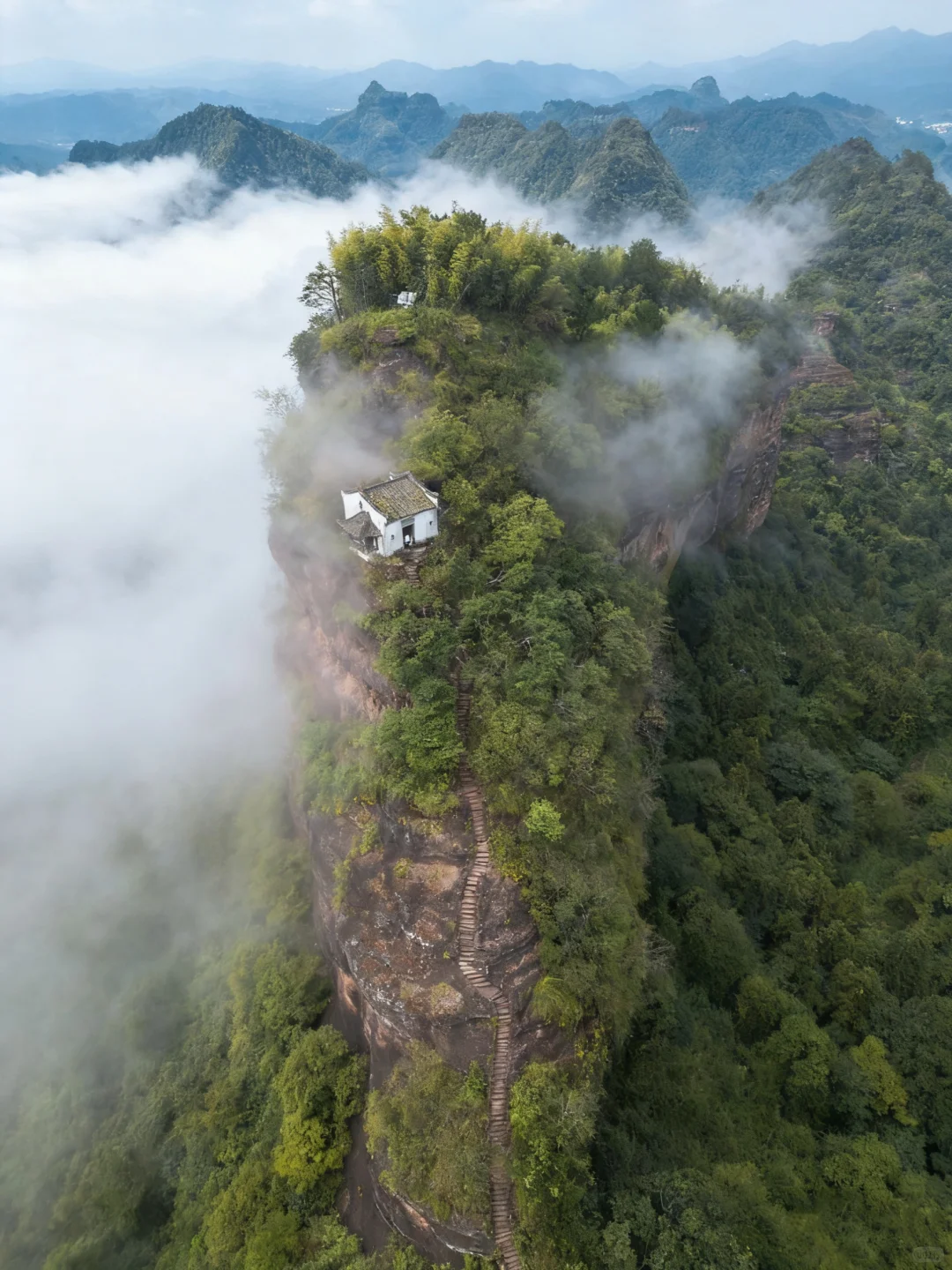 以为黄山够美了，直到我去了隔壁这里……⛰️