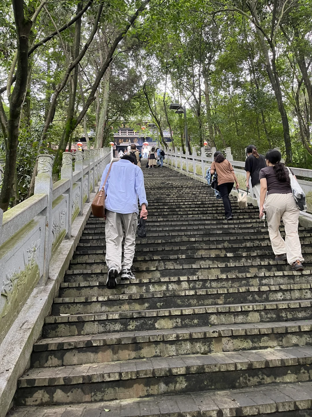 爬山斋饭古街|成都周边一天往返松弛出游