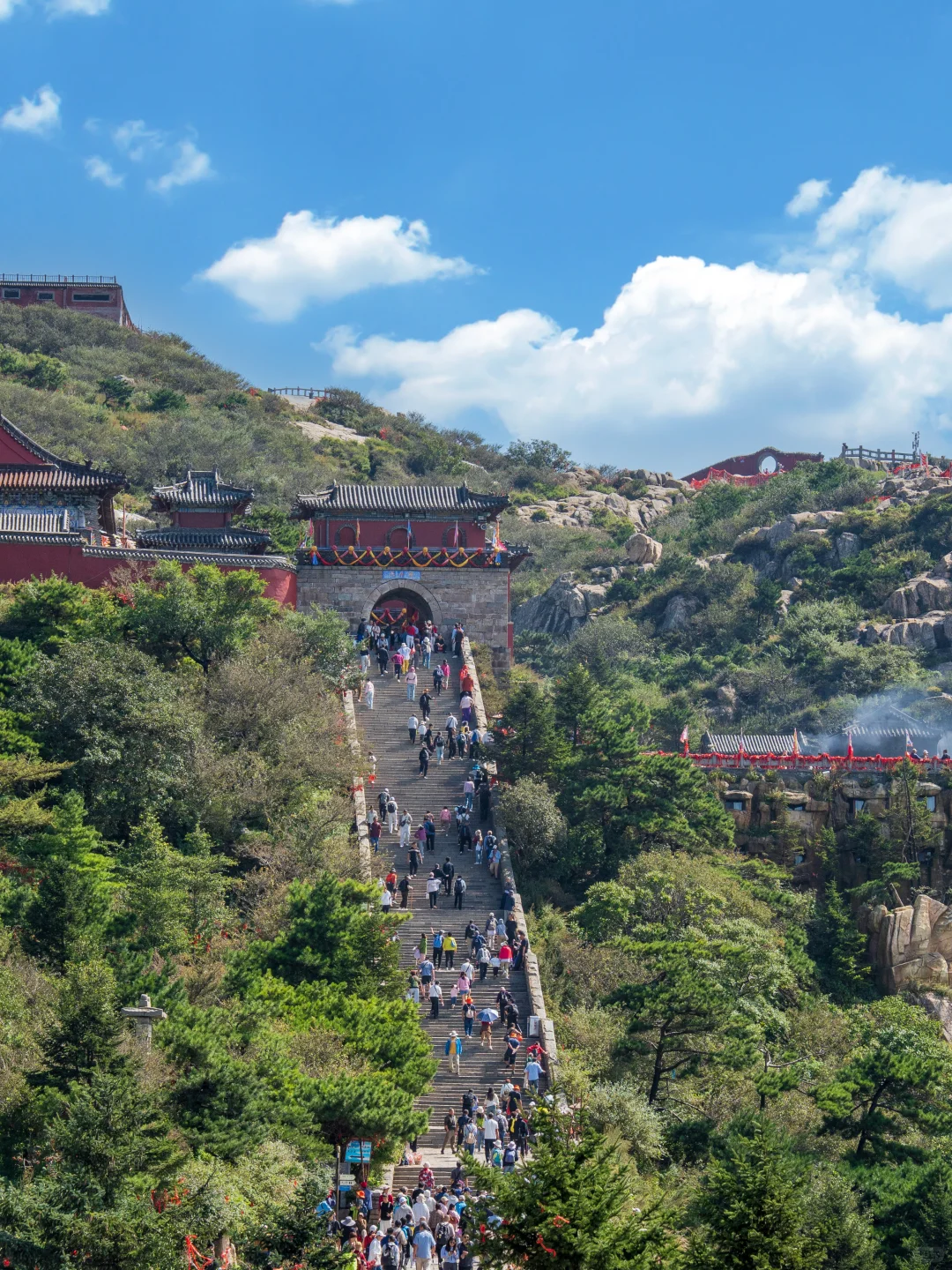 爬完泰山别急着走‼️山脚下城市值得一逛