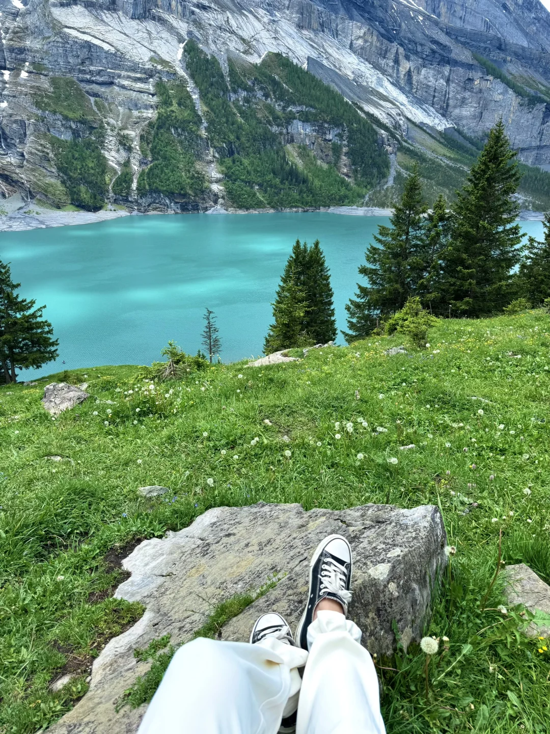 完全是因为这张照片去的瑞士