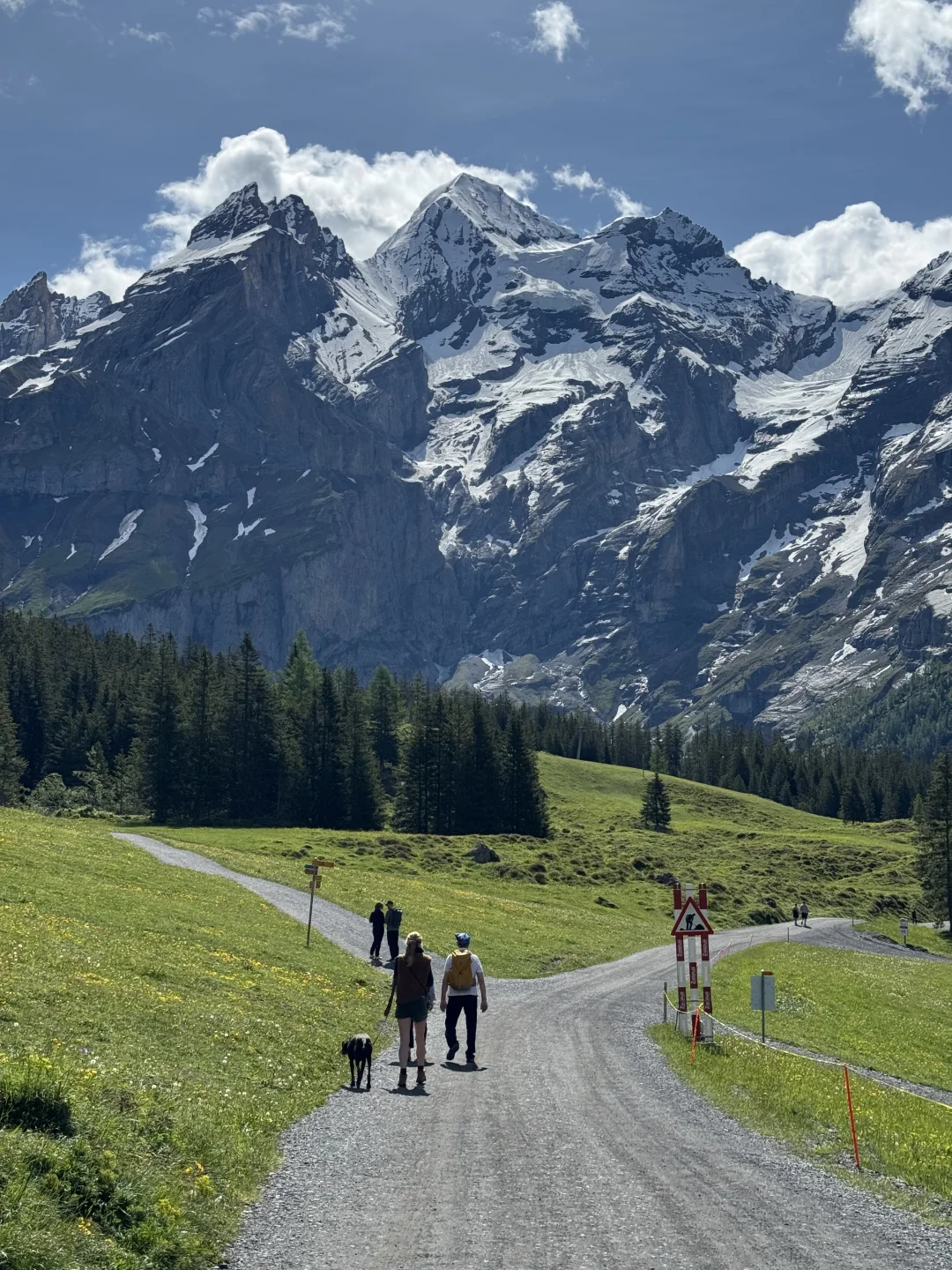 完全是因为这张照片去的瑞士