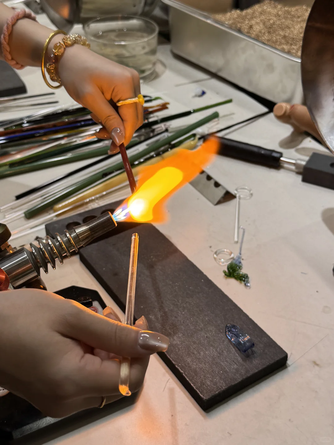 景德镇烧玻璃|只花一小时拥有一个可爱杯子