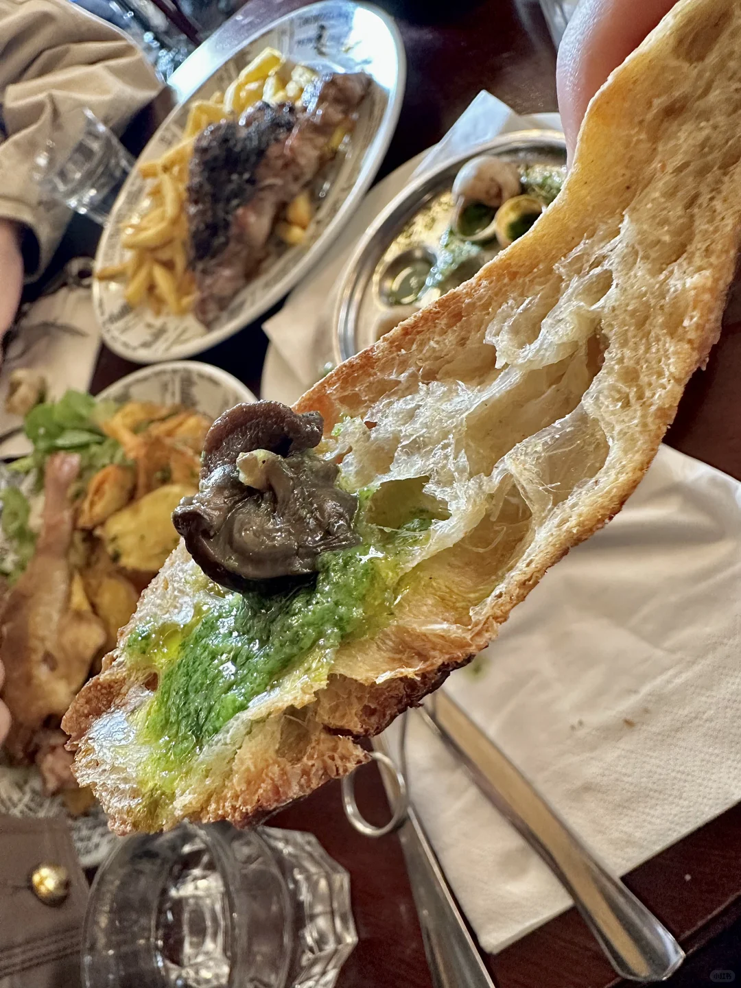 巴黎必吃法餐🐌!人均10欧!!就在卢浮宫附近!