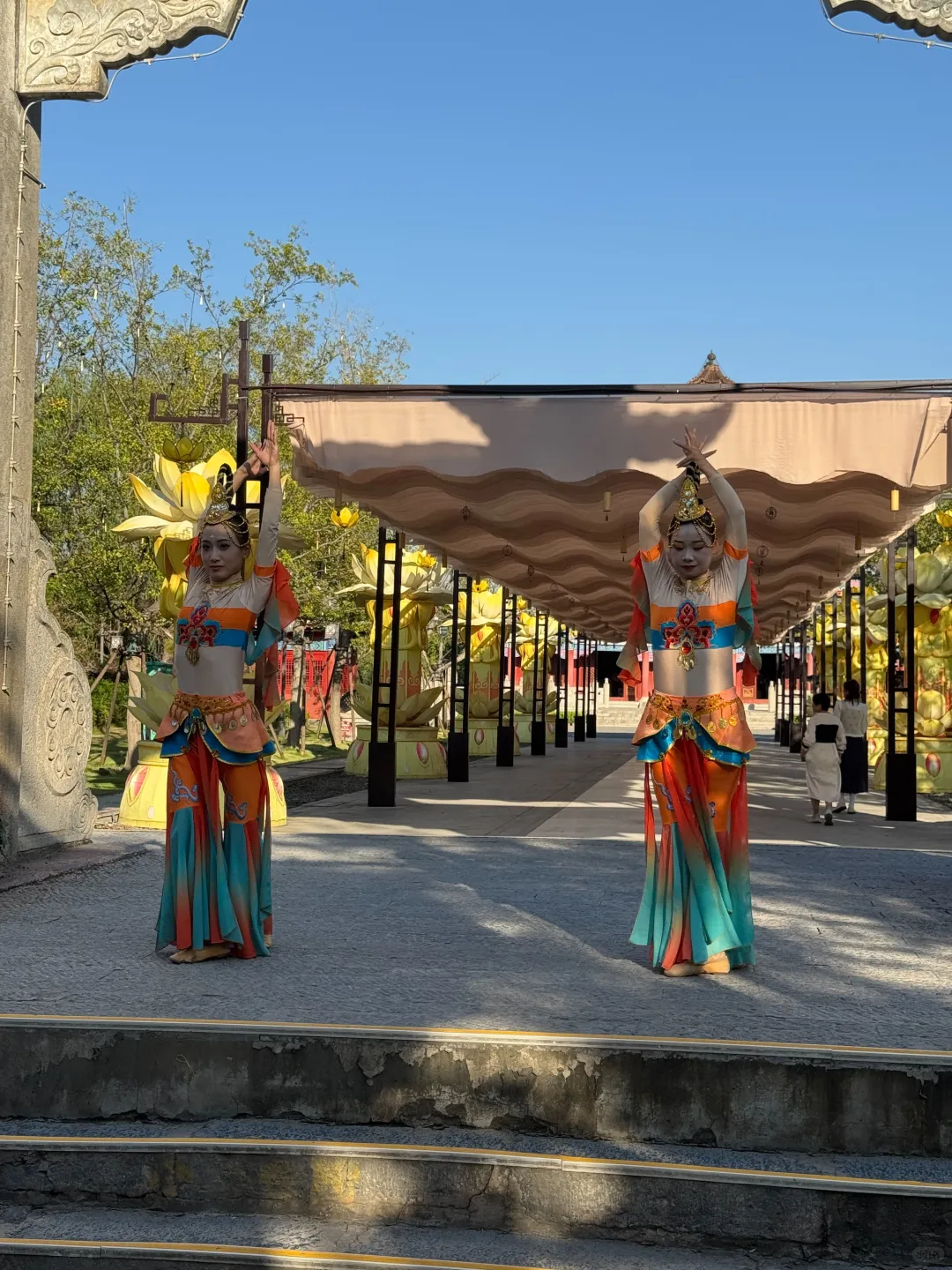 开封铁塔景区真绝了!玩到不想走!💖