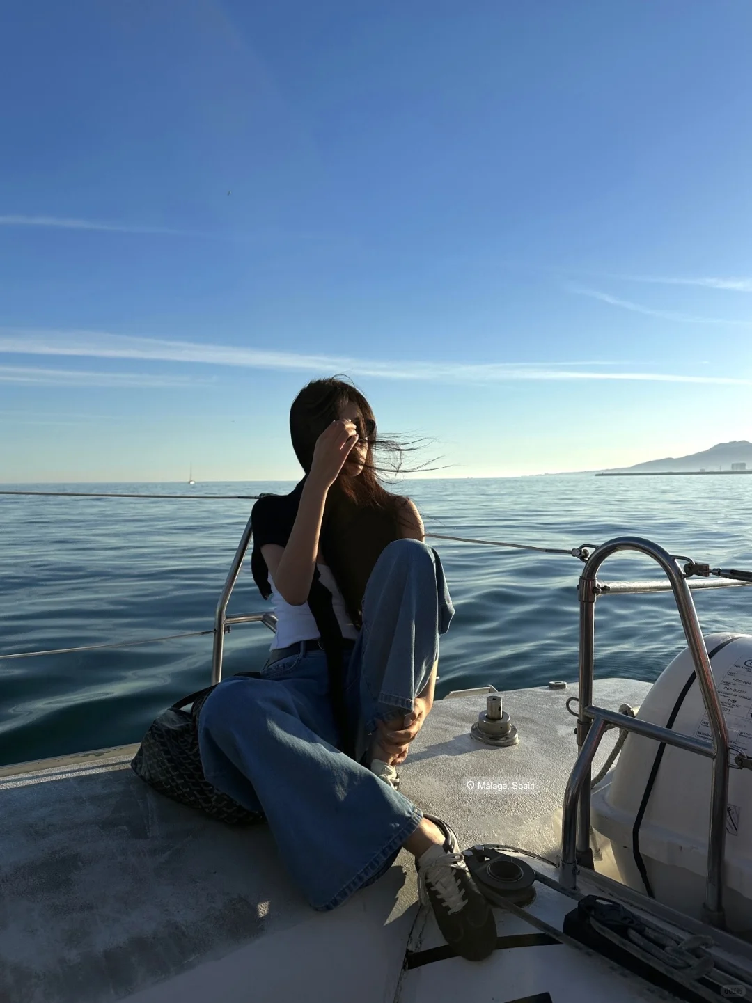 enjoy the sea moment˚⊹ᰔ