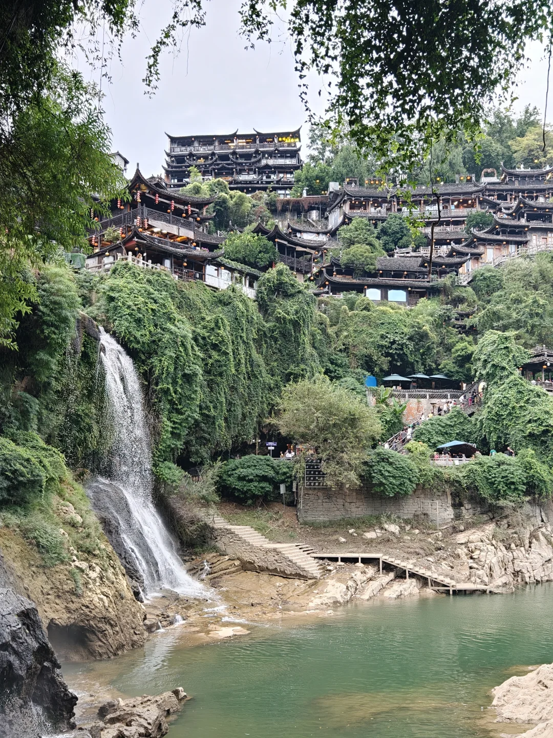 湘西芙蓉镇📍挂在瀑布上的千年古镇 ✨