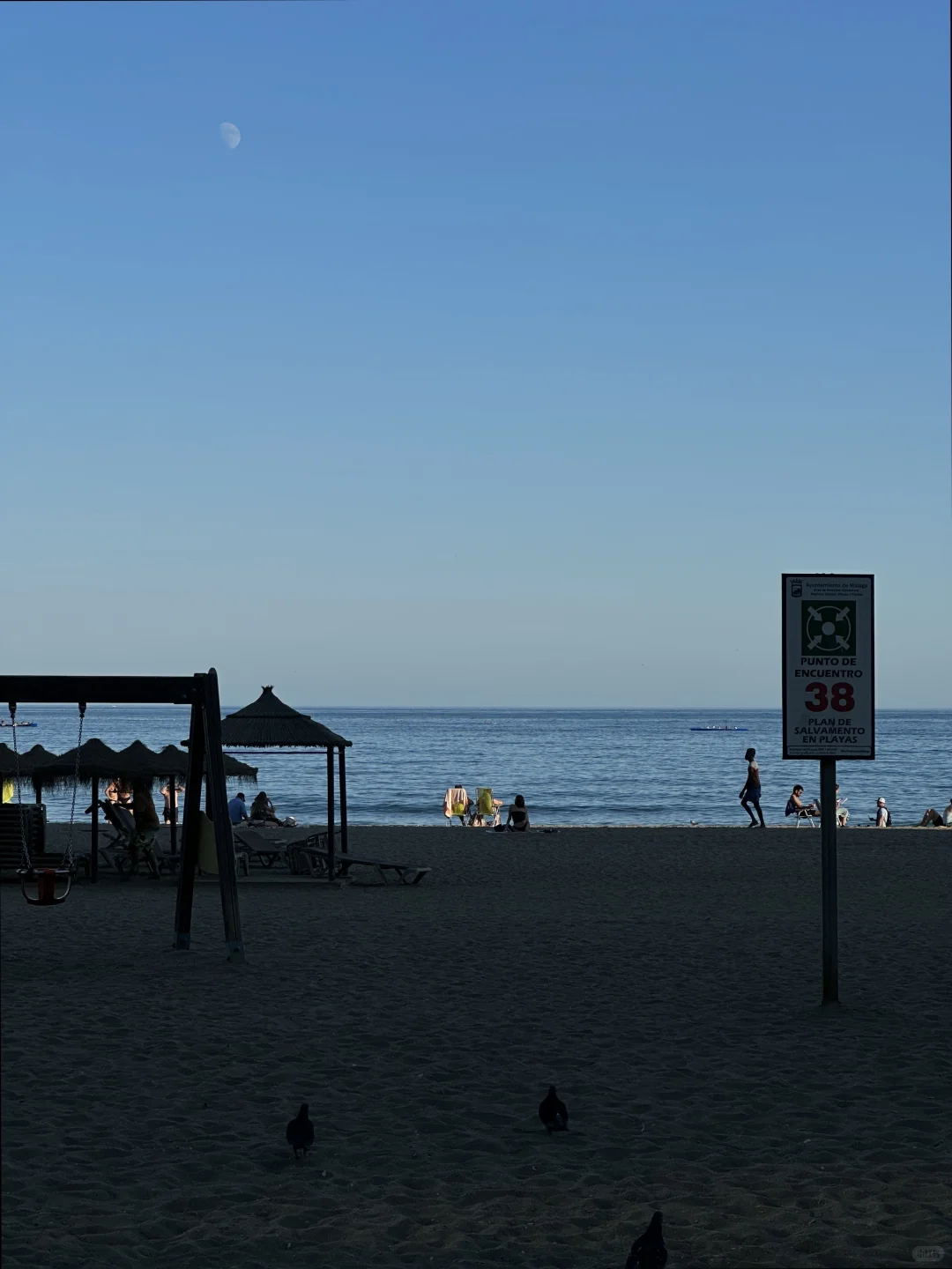 enjoy the sea moment˚⊹ᰔ