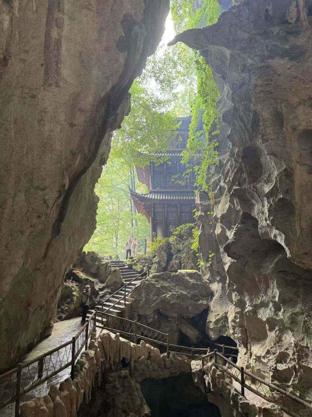 旅行篇-安顺一个被低估的小城-龙宫