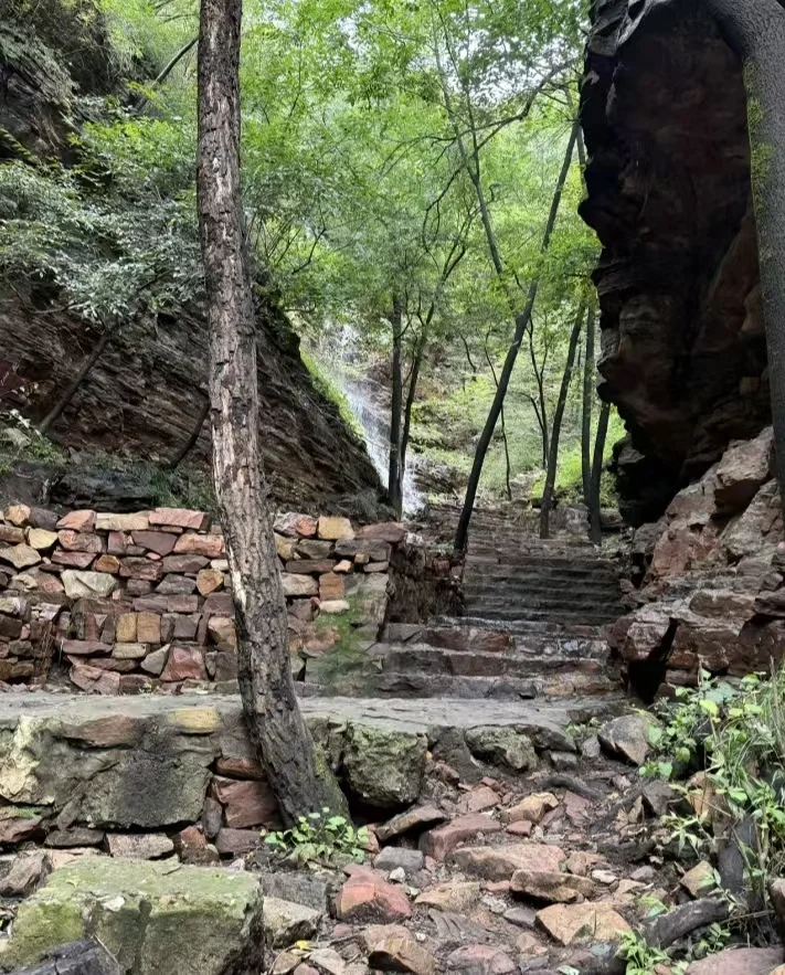 🏞️ 京娘湖：爱情传说的山水画卷