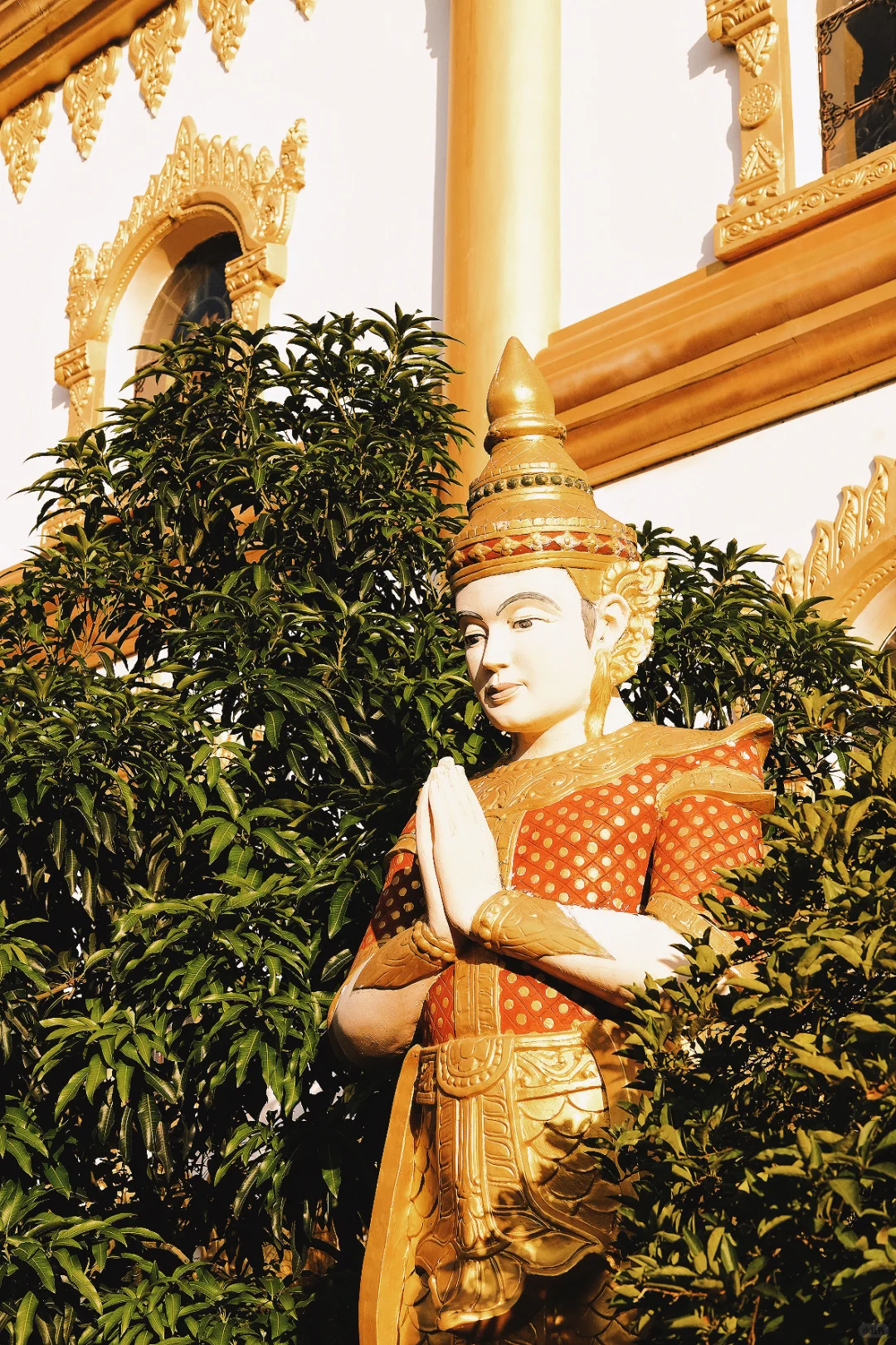 📍芒市金银塔｜有种不在国内的美感📷