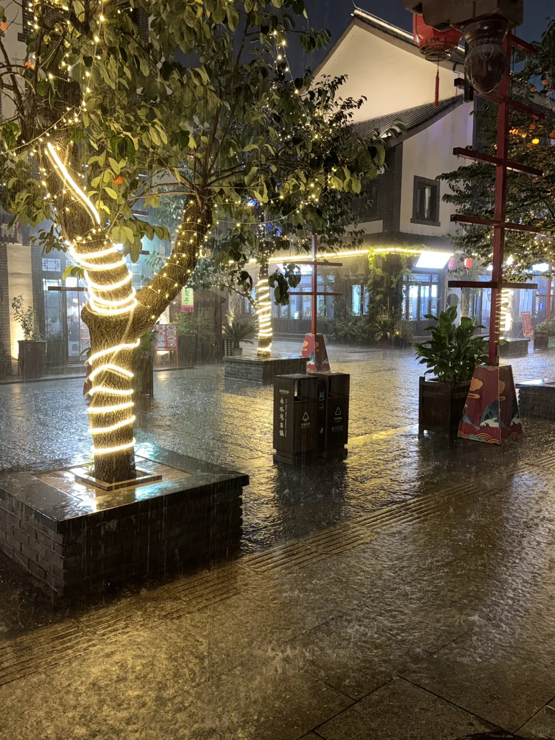 景区基础 饭店的菜就不基础