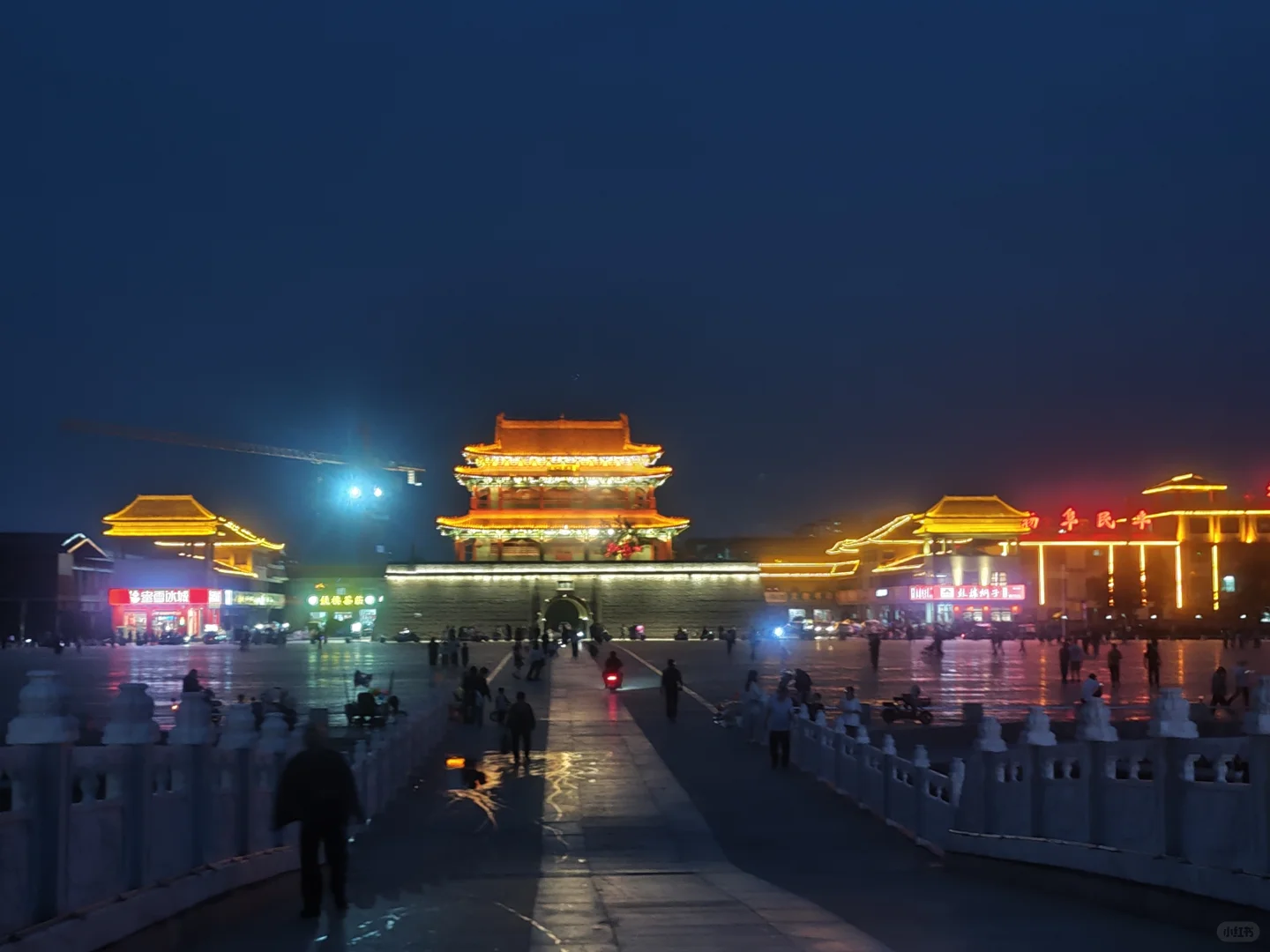 在邯郸，我住进了鼓楼24小时生活里🏮
