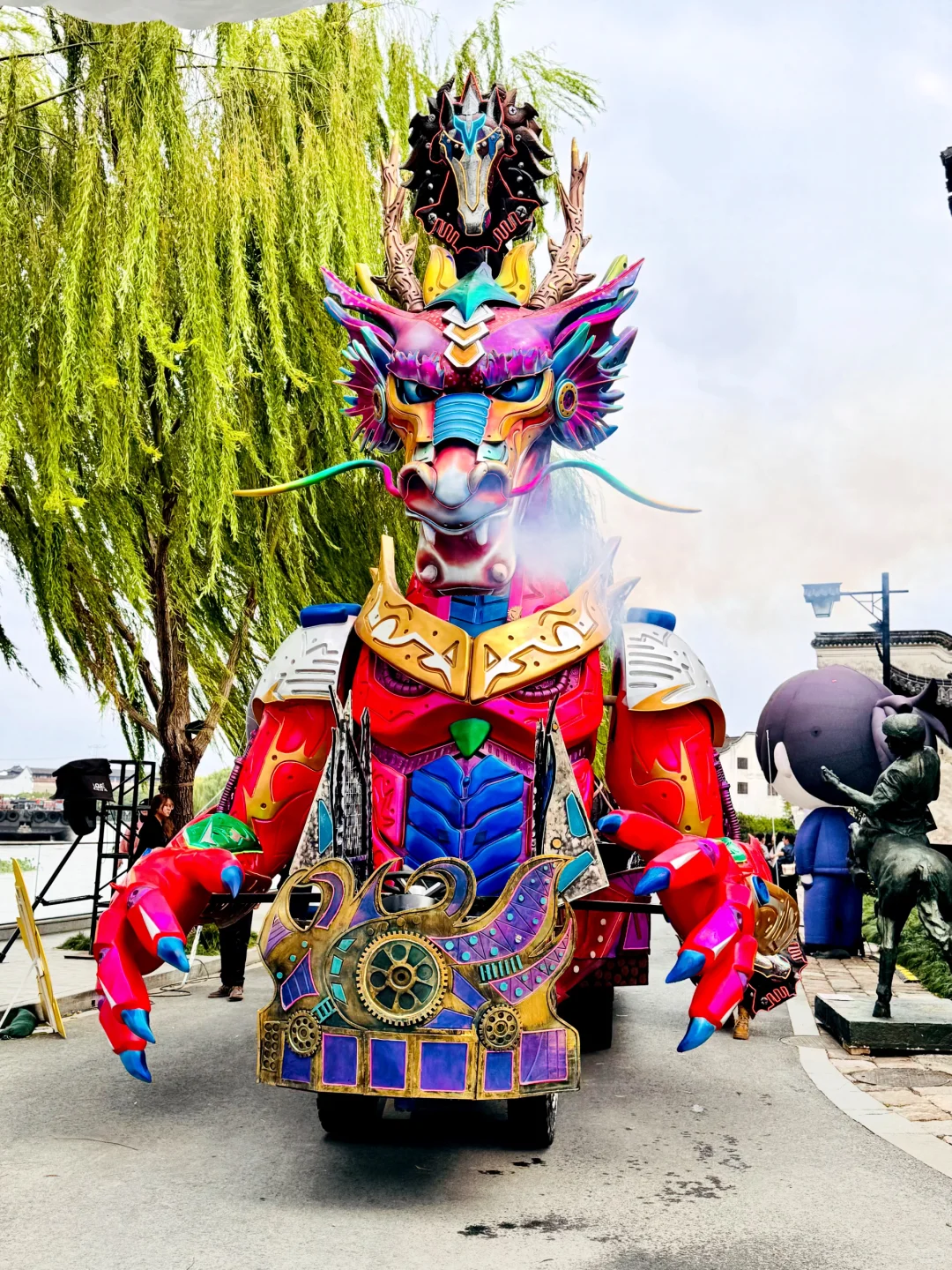 本地人每年必去的乌镇戏剧节｜逛吃玩集市