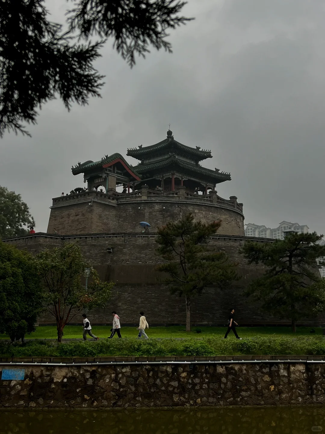 邯郸丛台| 🌧️雨水洗过的古台也太绝了吧！